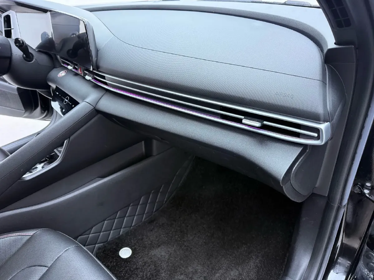 2022 Hyundai Elantra 1.5L 115HP L4 CVT,autocango,china used car exporter,china ev exporter,chinese used car exporter,chinese used ev exporter