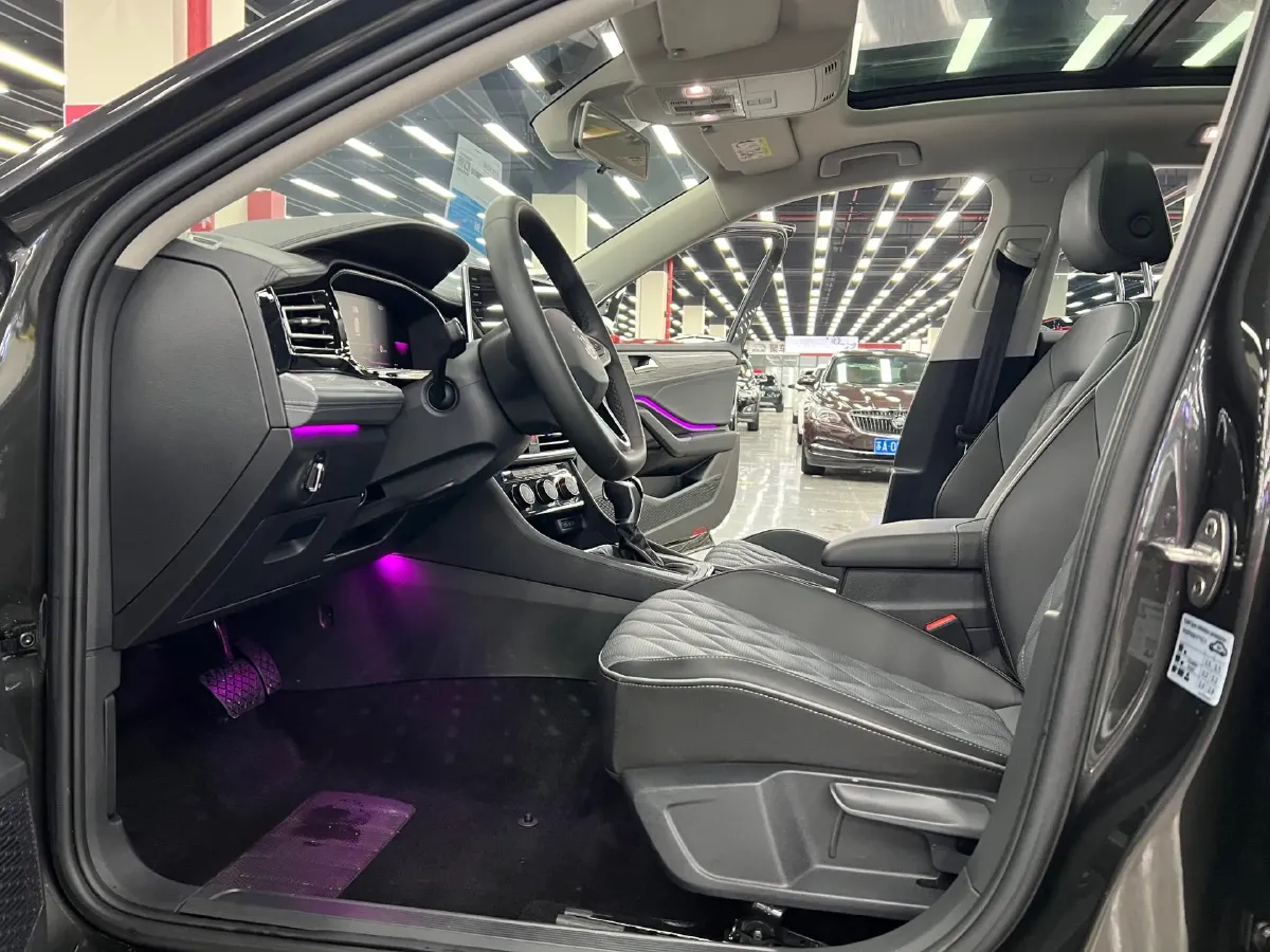 2023 Volkswagen Sagitar 1.5T 160HP L4 7DCT,autocango,china used car exporter,china ev exporter,chinese used car exporter,chinese used ev exporter