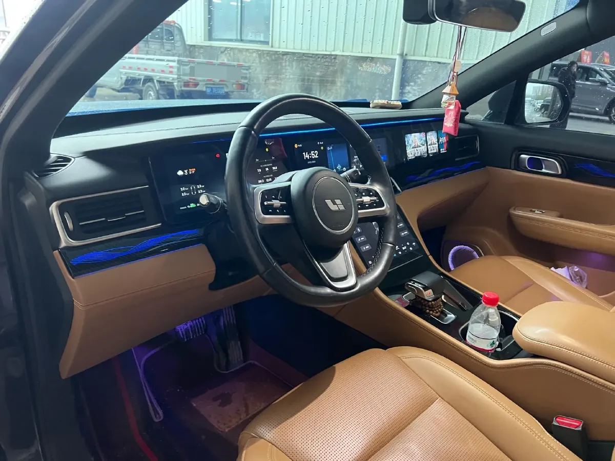 2021 Li ONE Range Extended 131HP REEV 40.5KWH,autocango,china used car exporter,china ev exporter,chinese used car exporter,chinese used ev exporter