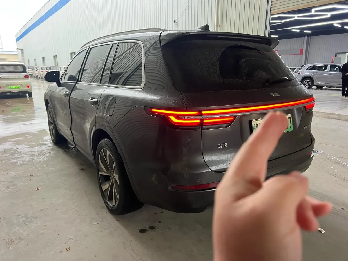 2021 Li ONE Range Extended 131HP REEV 40.5KWH,autocango,china used car exporter,china ev exporter,chinese used car exporter,chinese used ev exporter