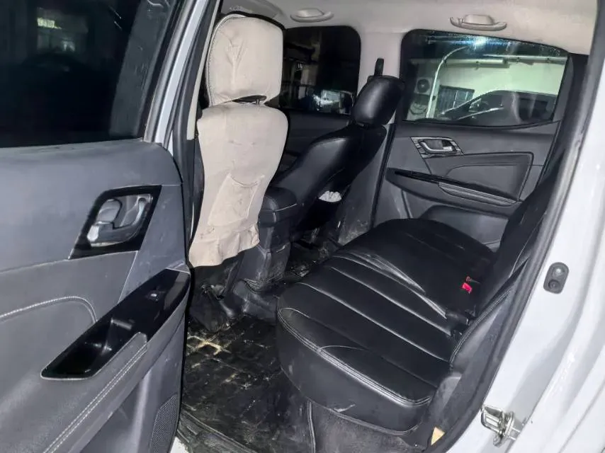 2020 Isuzu LingTuo 2.5T 150HP L4 6AT,autocango,china used car exporter,china ev exporter,chinese used car exporter,chinese used ev exporter