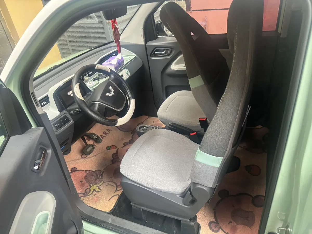 2022 WuLing HongGuang MINI EV BEV 9KWH,autocango,china used car exporter,china ev exporter,chinese used car exporter,chinese used ev exporter