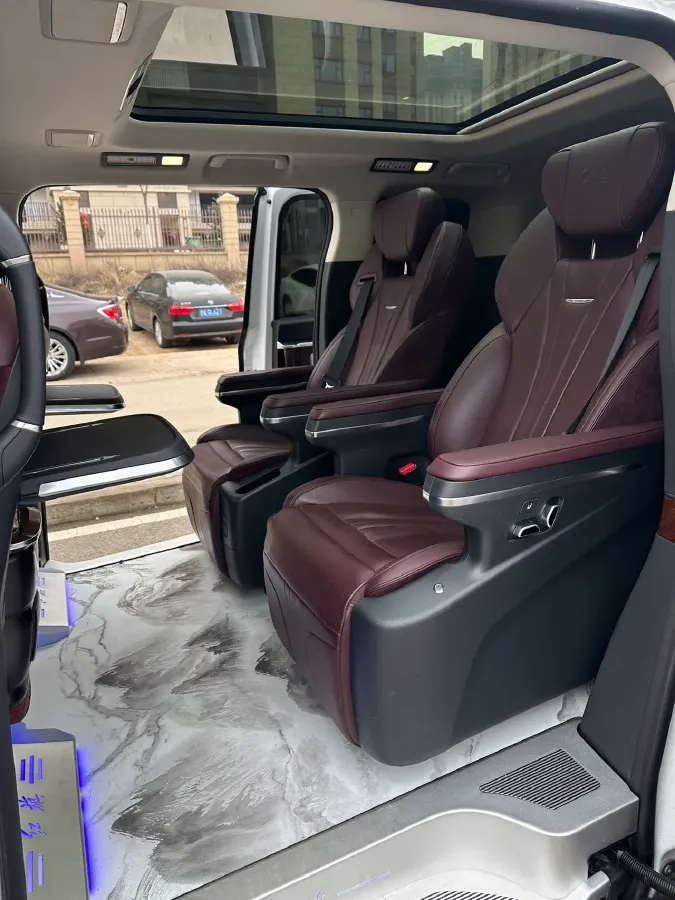 2023 HongQi HQ9 2.0T 252HP L4 8AT,autocango,china used car exporter,china ev exporter,chinese used car exporter,chinese used ev exporter