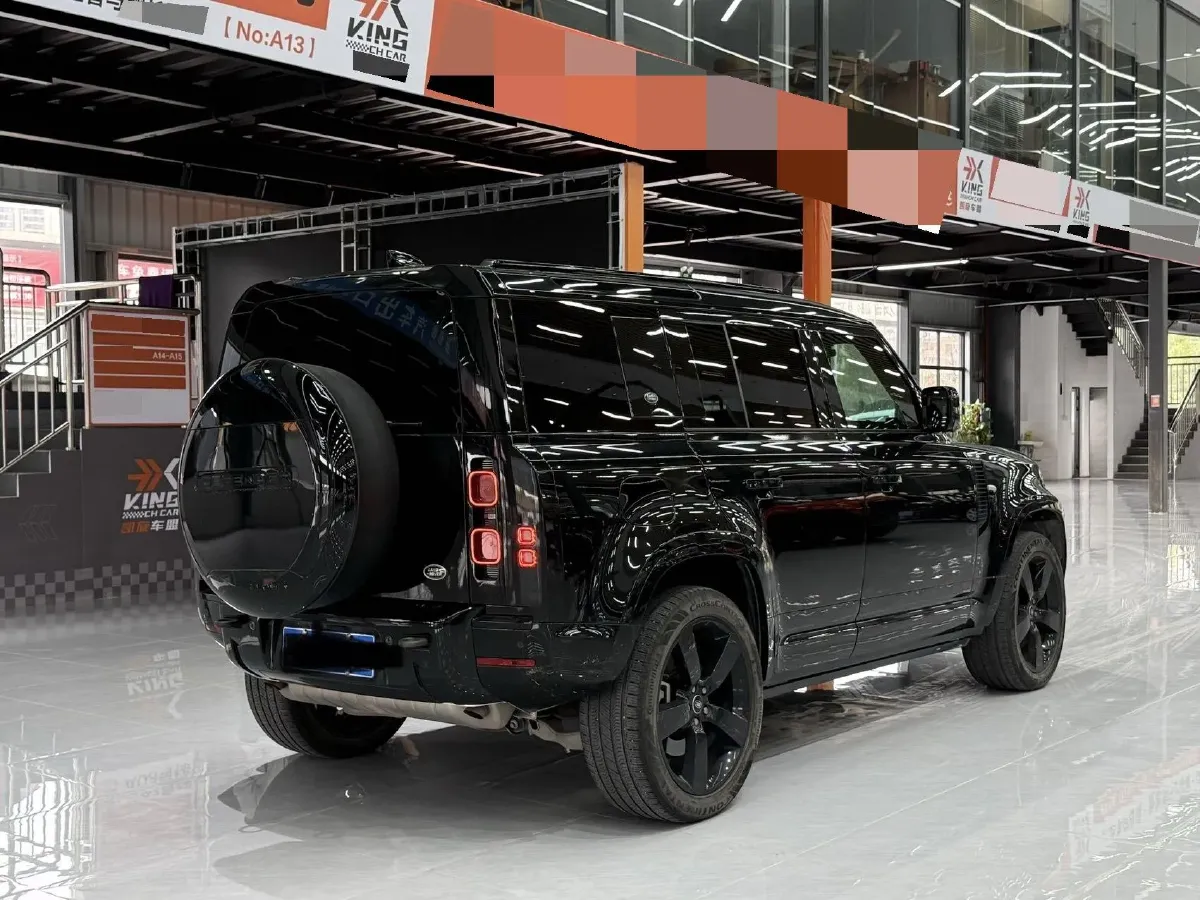 2023 Land Rover Defender 3.0T 400HP L6 8AT,autocango,china used car exporter,china ev exporter,chinese used car exporter,chinese used ev exporter
