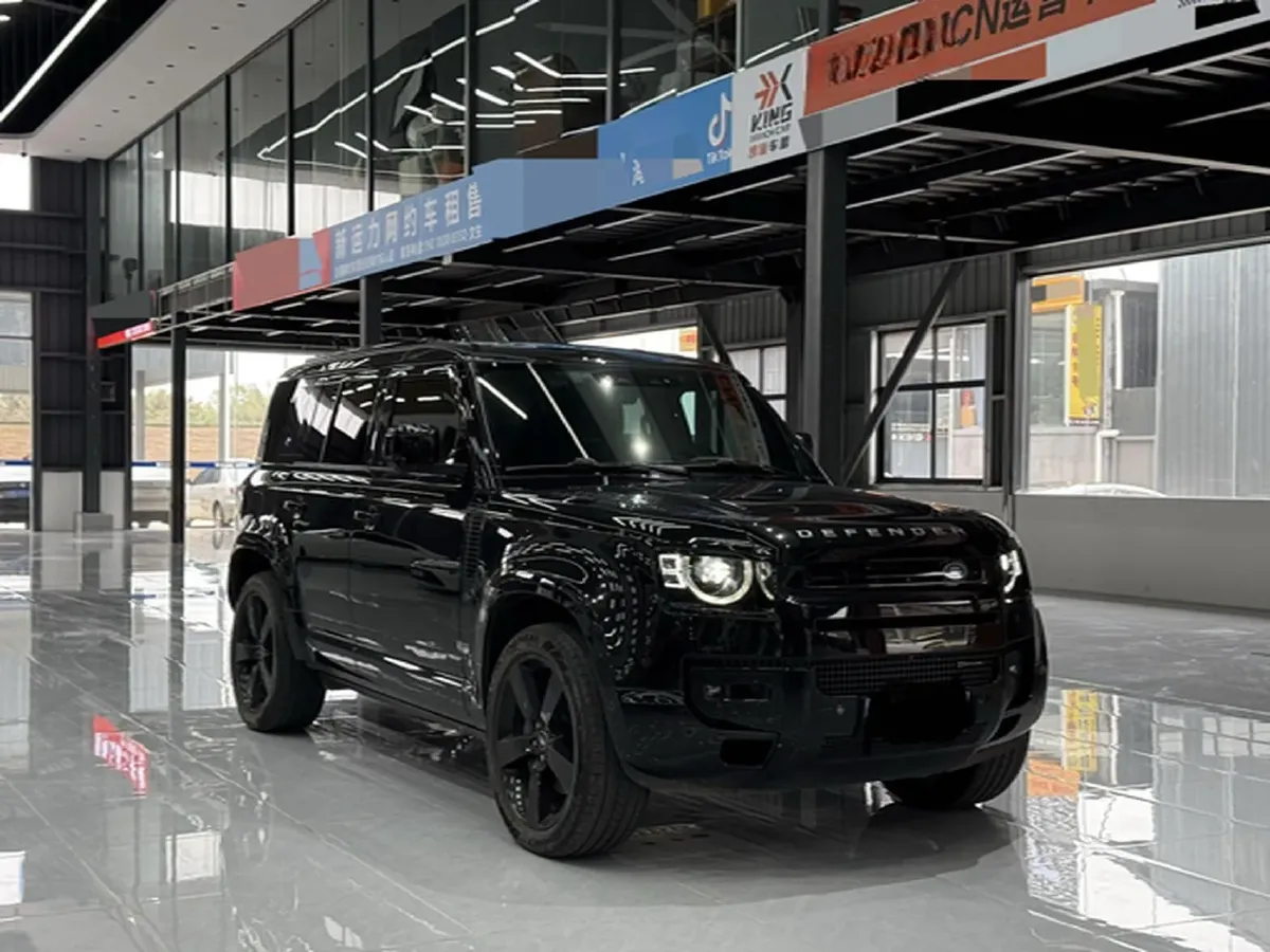 2023 Land Rover Defender 3.0T 400HP L6 8AT,autocango,china used car exporter,china ev exporter,chinese used car exporter,chinese used ev exporter