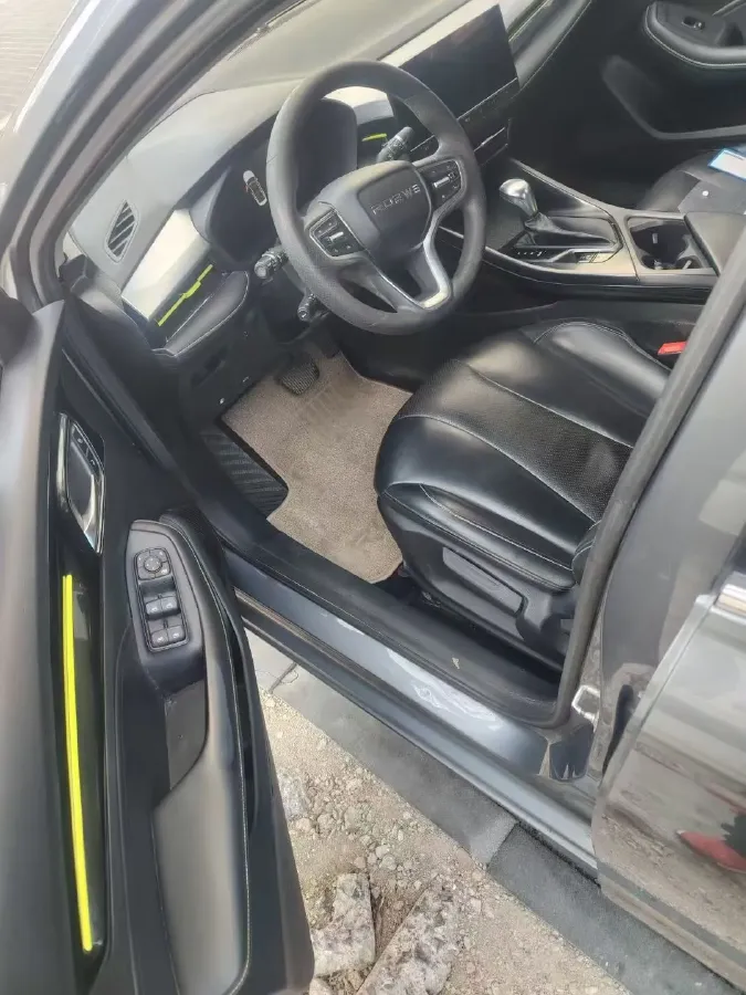 2021 Roewe i5 1.5L 120HP L4 CVT,autocango,china used car exporter,china ev exporter,chinese used car exporter,chinese used ev exporter