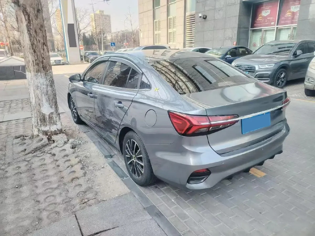 2021 Roewe i5 1.5L 120HP L4 CVT,autocango,china used car exporter,china ev exporter,chinese used car exporter,chinese used ev exporter