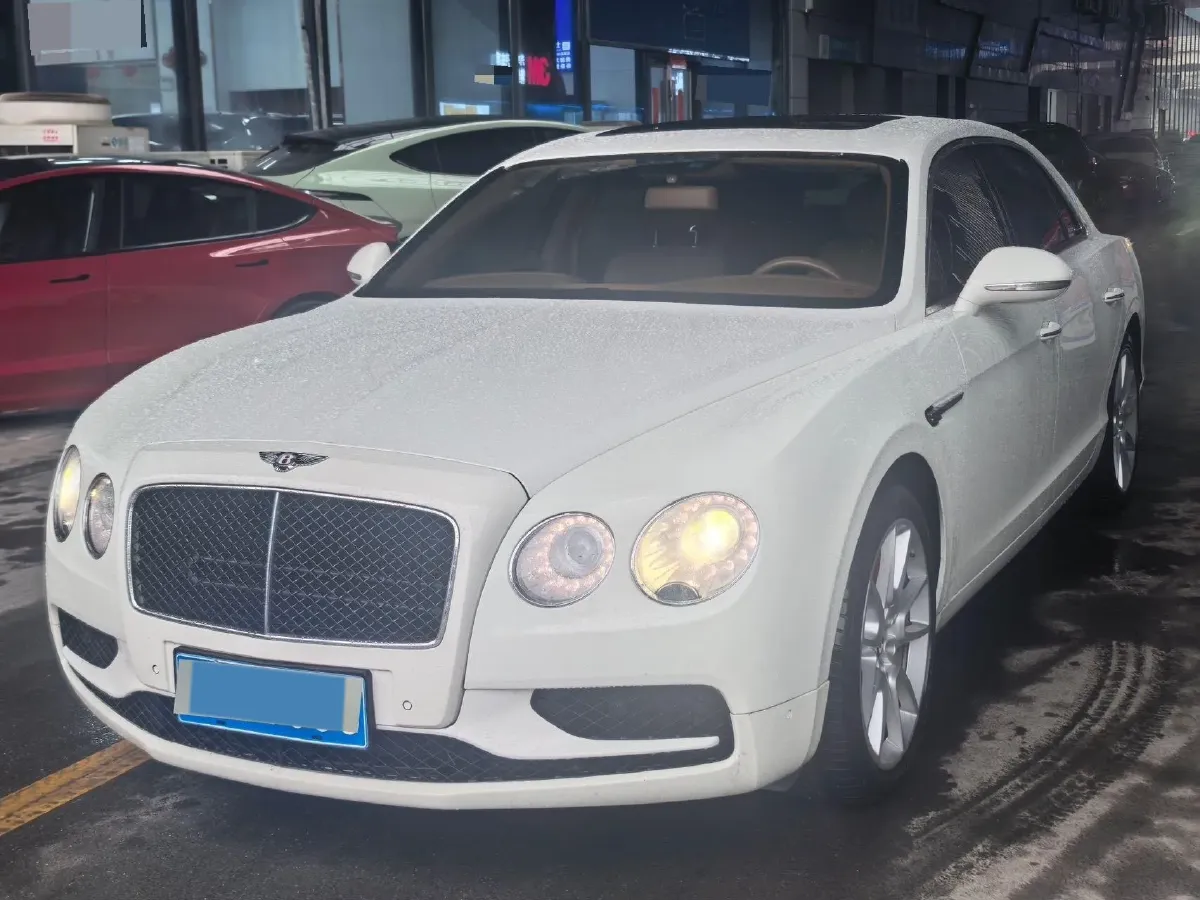 2017 Bentley Flying Spur 4.0T 507HP V8 8AT,autocango,china used car exporter,china ev exporter,chinese used car exporter,chinese used ev exporter