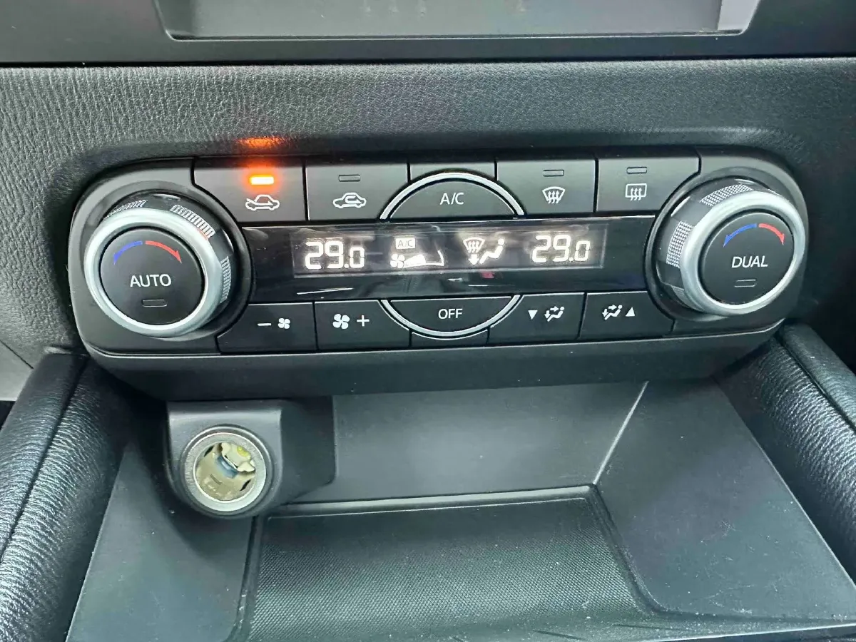 2022 Hyundai Tucson 2.0L 150HP L4 6AT Hybrid,autocango,china used car exporter,china ev exporter,chinese used car exporter,chinese used ev exporter
