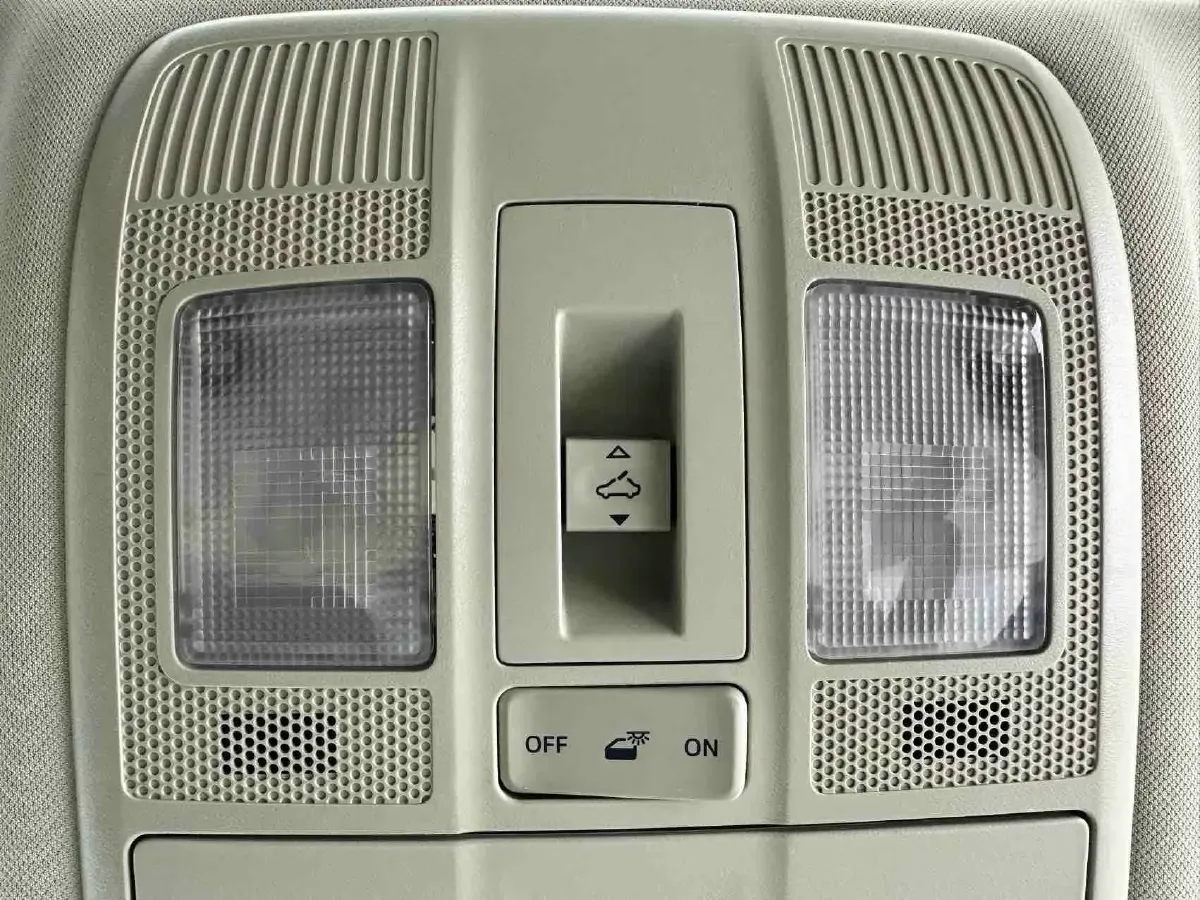 2022 Hyundai Tucson 2.0L 150HP L4 6AT Hybrid,autocango,china used car exporter,china ev exporter,chinese used car exporter,chinese used ev exporter