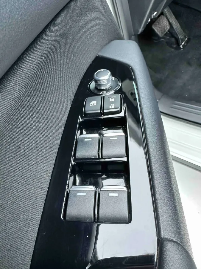 2022 Hyundai Tucson 2.0L 150HP L4 6AT Hybrid,autocango,china used car exporter,china ev exporter,chinese used car exporter,chinese used ev exporter