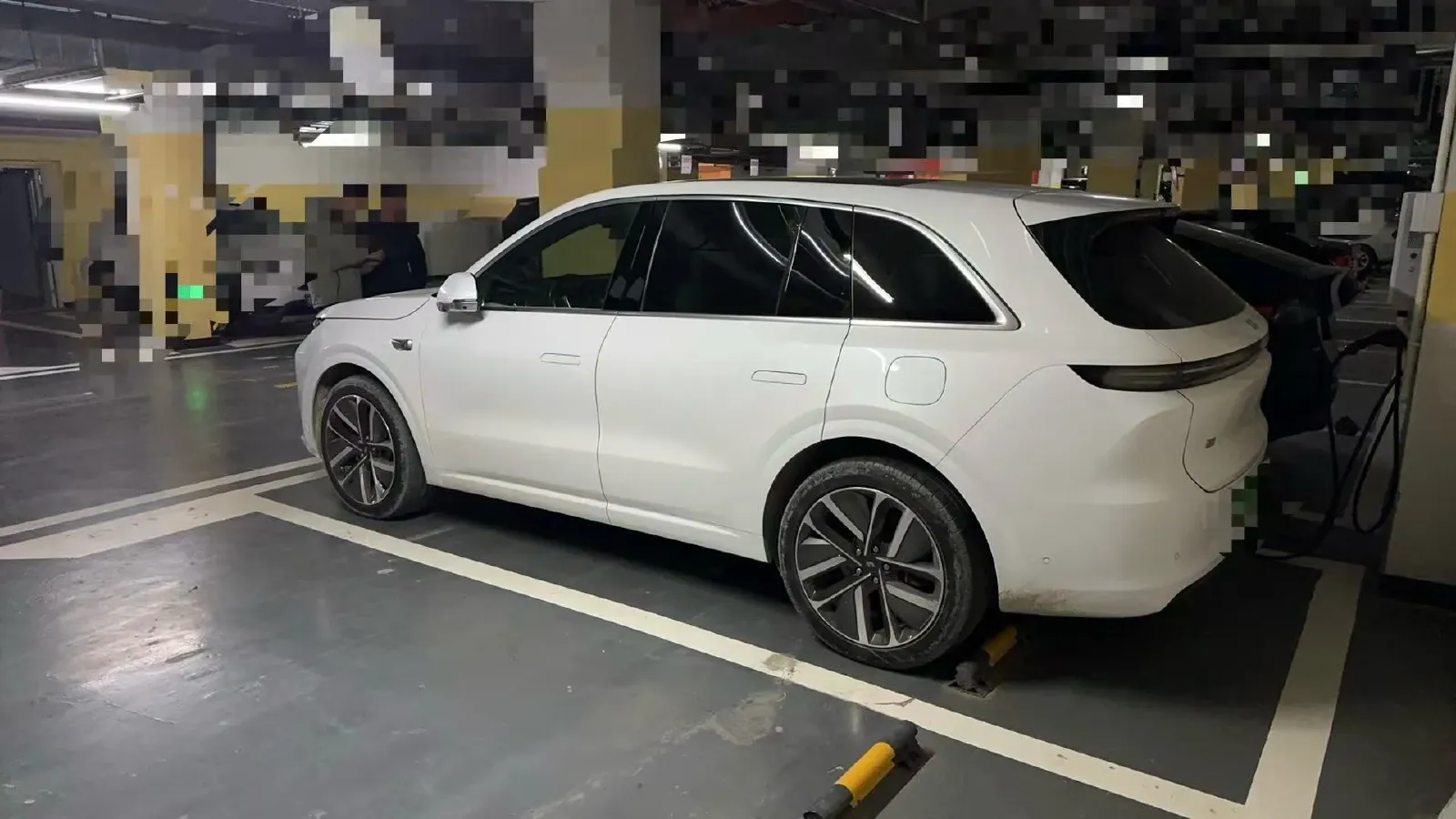 2024 Li L6 Range Extended 154HP L4 REEV 36.8KWH,autocango,china used car exporter,china ev exporter,chinese used car exporter,chinese used ev exporter