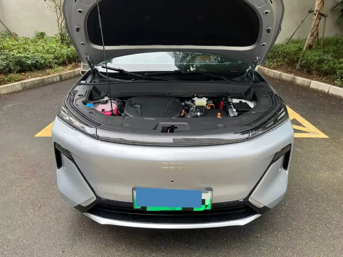 2025 WuLing XingGuangS 1.5L 106HP L4 E-CVT PHEV,autocango,china used car exporter,china ev exporter,chinese used car exporter,chinese used ev exporter