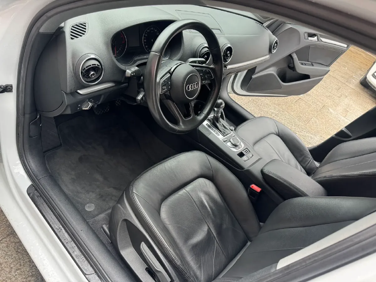 2020 Audi A3 1.4T 150HP L4 7DCT,autocango,china used car exporter,china ev exporter,chinese used car exporter,chinese used ev exporter