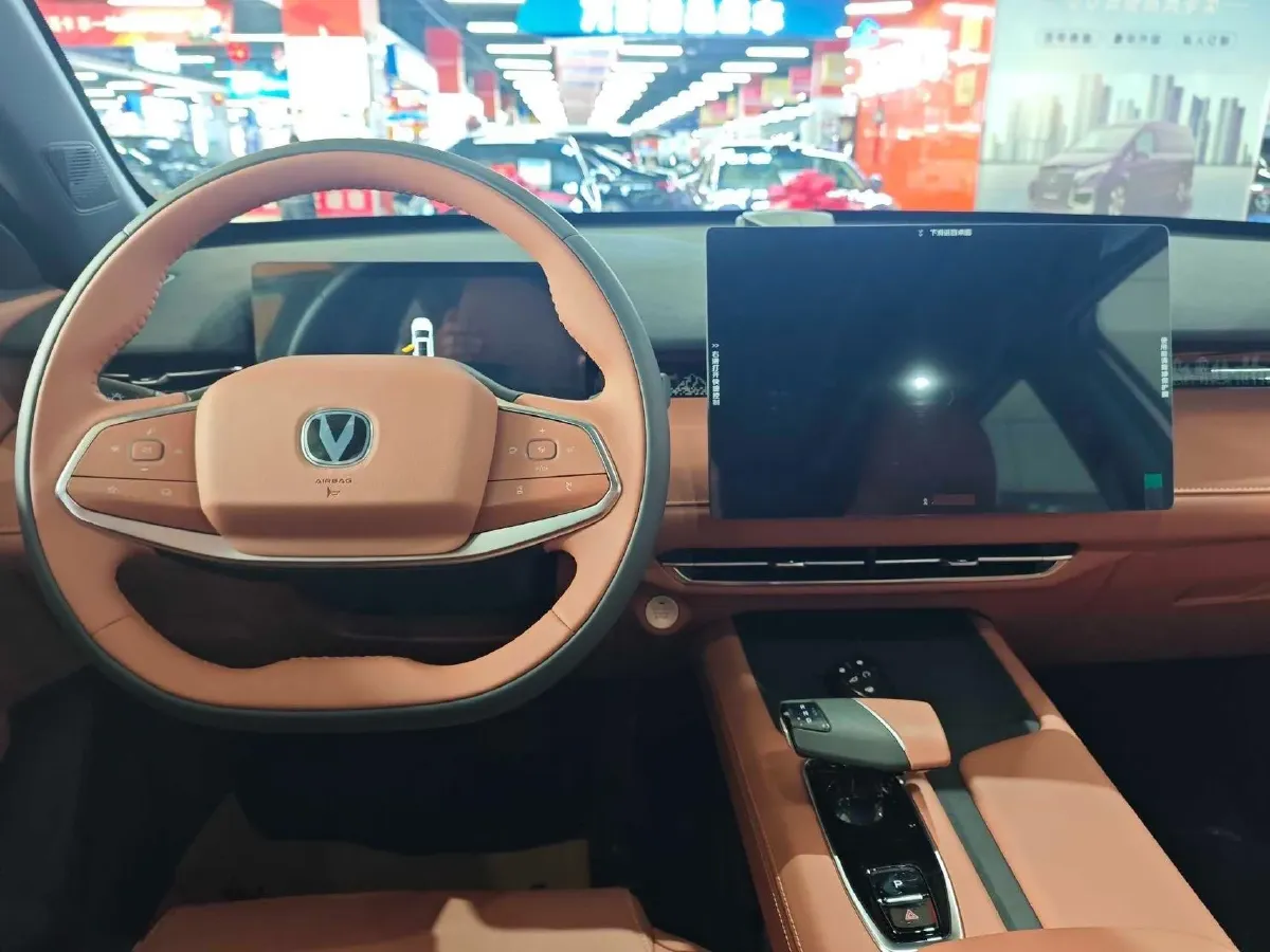 2025 ChangAn UNI-Z 1.5T 192HP L4 7DCT,autocango,china used car exporter,china ev exporter,chinese used car exporter,chinese used ev exporter