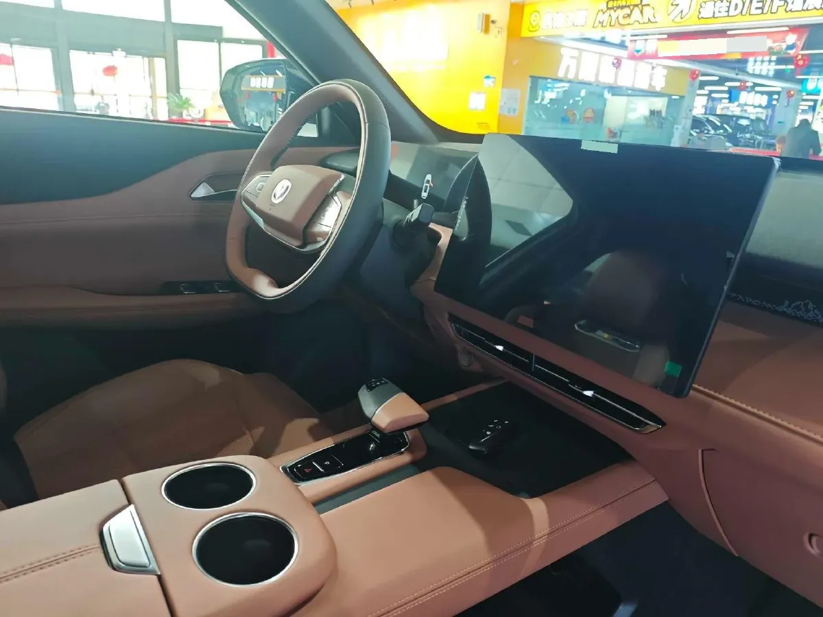 2025 ChangAn UNI-Z 1.5T 192HP L4 7DCT,autocango,china used car exporter,china ev exporter,chinese used car exporter,chinese used ev exporter