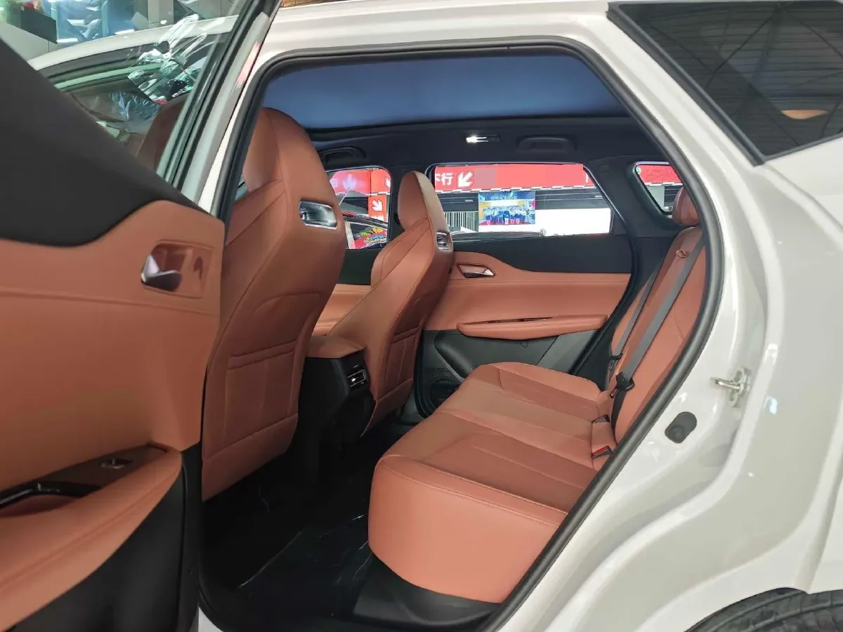 2025 ChangAn UNI-Z 1.5T 192HP L4 7DCT,autocango,china used car exporter,china ev exporter,chinese used car exporter,chinese used ev exporter