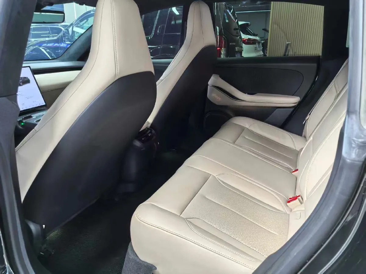 2022 JunTian HeiWuShi Youth 2.0T 203HP L4 6AT,autocango,china used car exporter,china ev exporter,chinese used car exporter,chinese used ev exporter