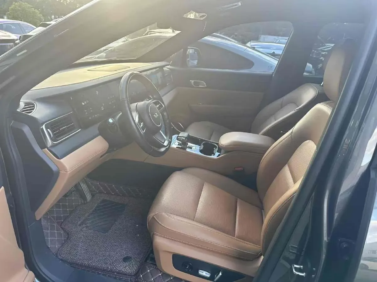 2021 Li ONE Range Extended 131HP REEV 40.5KWH,autocango,china used car exporter,china ev exporter,chinese used car exporter,chinese used ev exporter