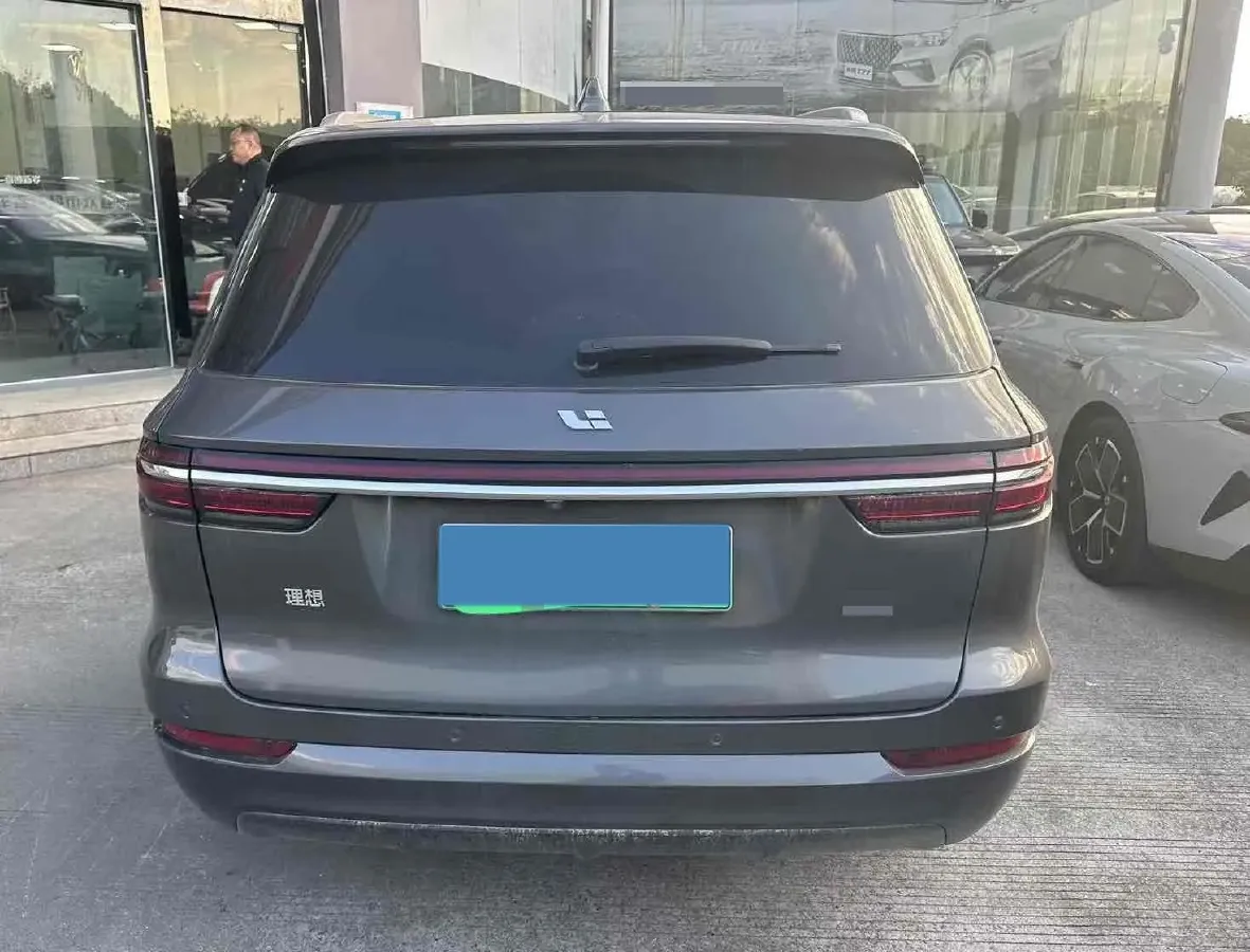 2021 Li ONE Range Extended 131HP REEV 40.5KWH,autocango,china used car exporter,china ev exporter,chinese used car exporter,chinese used ev exporter