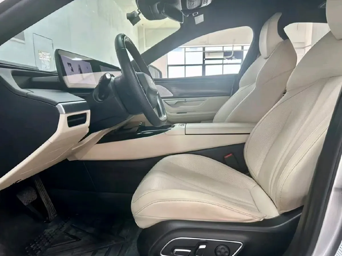 2022 Xpeng P7 BEV 60.2KWH,autocango,china used car exporter,china ev exporter,chinese used car exporter,chinese used ev exporter