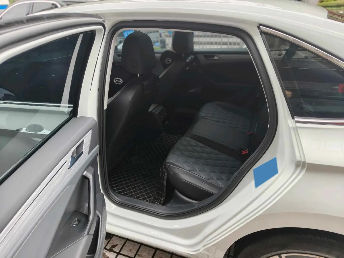 2024 Volkswagen Sagitar 1.5T 160HP L4 7DCT,autocango,china used car exporter,china ev exporter,chinese used car exporter,chinese used ev exporter