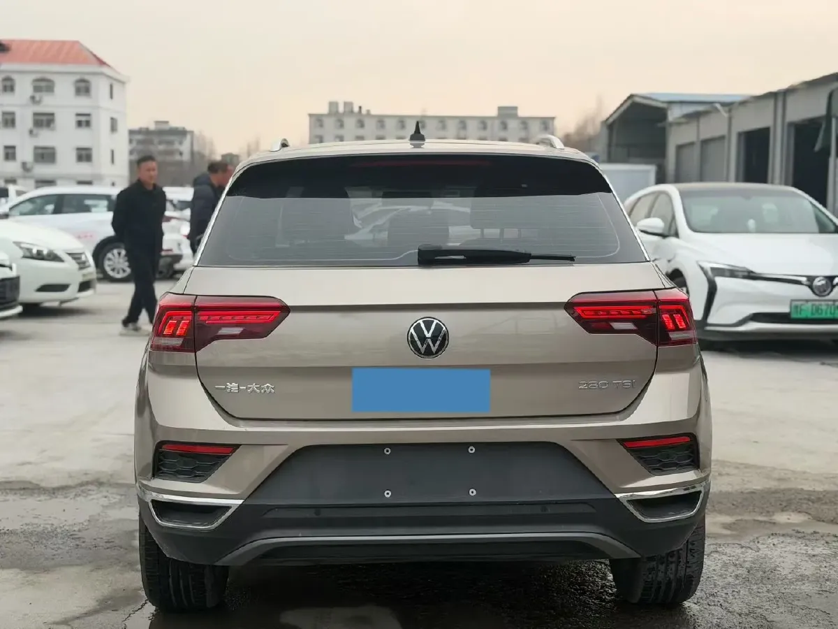 2021 Volkswagen T-Roc 1.4T 150HP L4 7DCT,autocango,china used car exporter,china ev exporter,chinese used car exporter,chinese used ev exporter