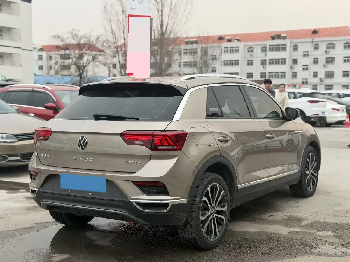 2021 Volkswagen T-Roc 1.4T 150HP L4 7DCT,autocango,china used car exporter,china ev exporter,chinese used car exporter,chinese used ev exporter