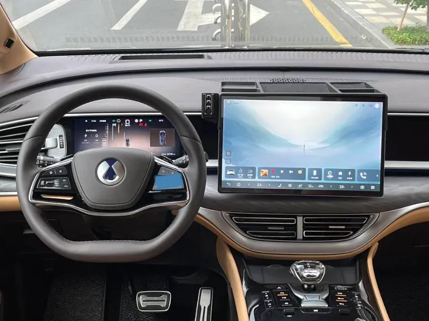 2025 Denza D9 1.5T 156HP L4 E-CVT PHEV 40KWH,autocango,china used car exporter,china ev exporter,chinese used car exporter,chinese used ev exporter