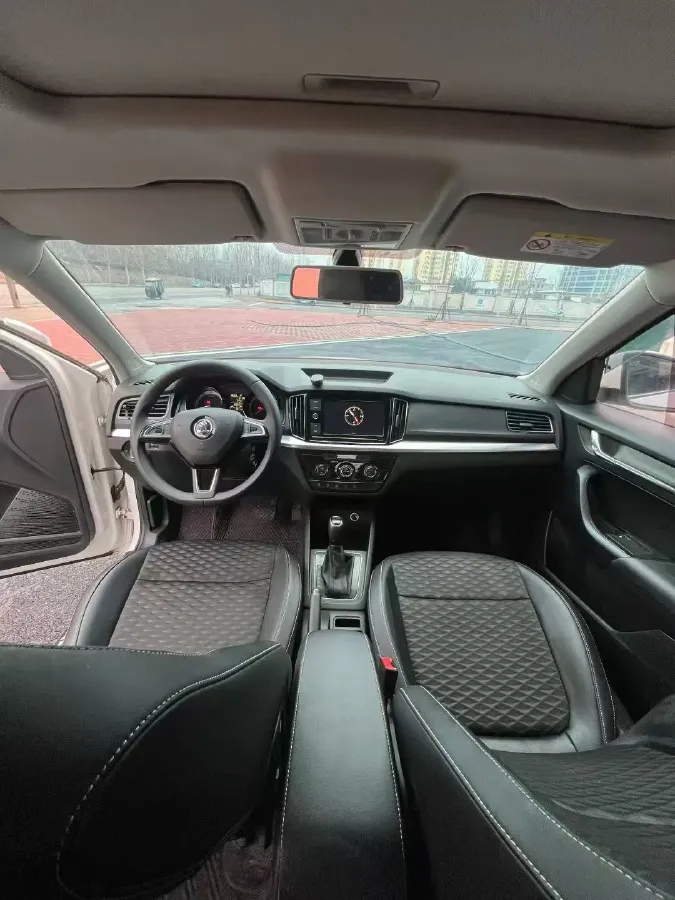 2018 Skoda Kamiq 1.5L 110HP L4 6AT,autocango,china used car exporter,china ev exporter,chinese used car exporter,chinese used ev exporter