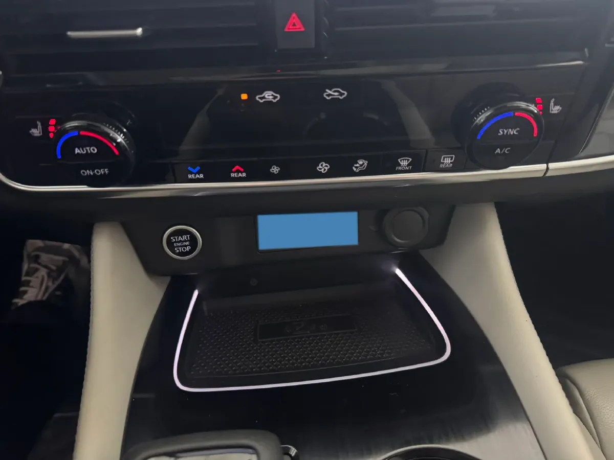 2021 Nissan X-Trail 1.5T 204HP L3 CVT,autocango,china used car exporter,china ev exporter,chinese used car exporter,chinese used ev exporter