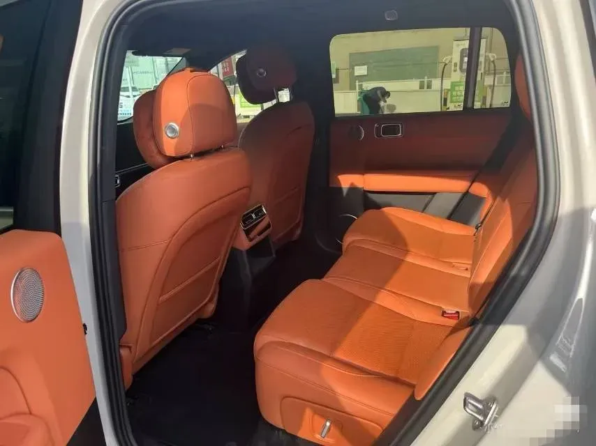 2024 Li L6 Range Extended 154HP L4 REEV 36.8KWH,autocango,china used car exporter,china ev exporter,chinese used car exporter,chinese used ev exporter