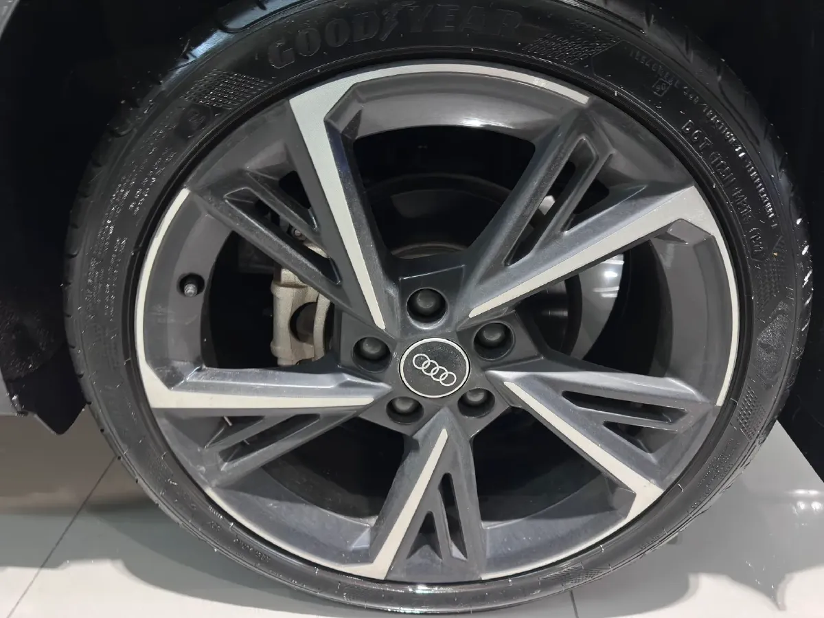 2022 Audi A3 1.4T 150HP L4 7DCT,autocango,china used car exporter,china ev exporter,chinese used car exporter,chinese used ev exporter