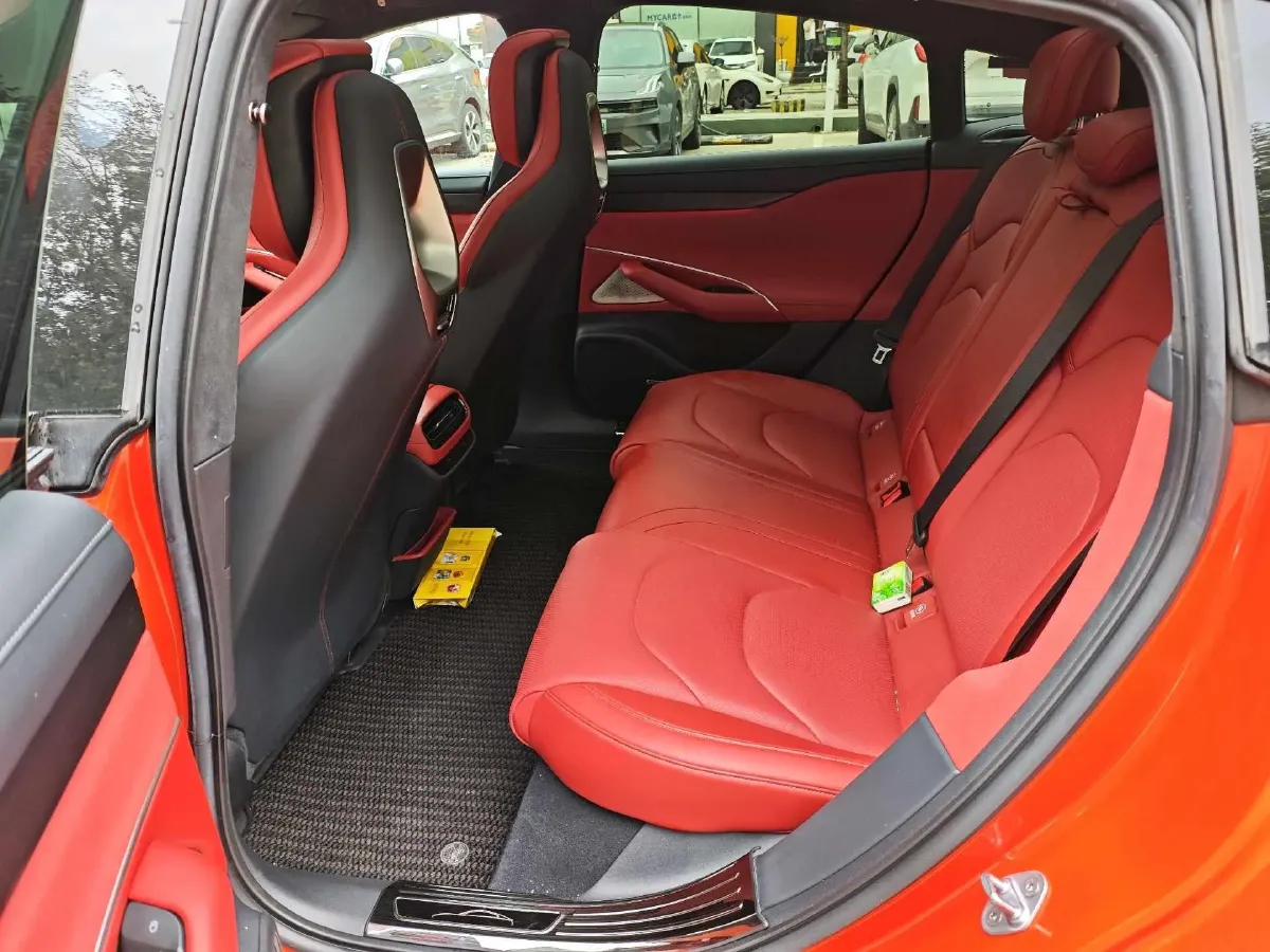 2024 MI SU7 BEV 101KWH,autocango,china used car exporter,china ev exporter,chinese used car exporter,chinese used ev exporter