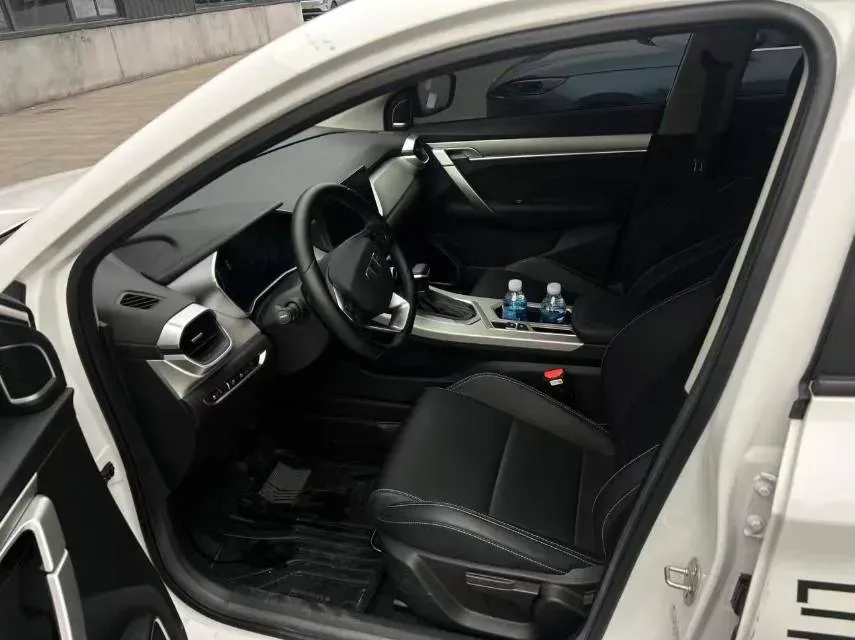 2025 Geely Coolray 1.5L 126HP L4 CVT,autocango,china used car exporter,china ev exporter,chinese used car exporter,chinese used ev exporter