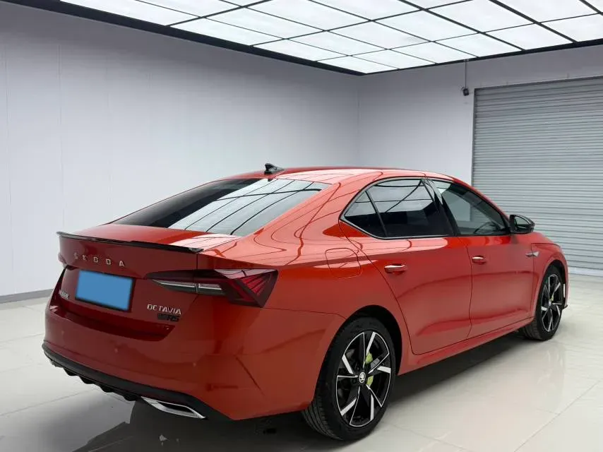 2021 Skoda Octavia 1.4T 150HP L4 7DCT,autocango,china used car exporter,china ev exporter,chinese used car exporter,chinese used ev exporter