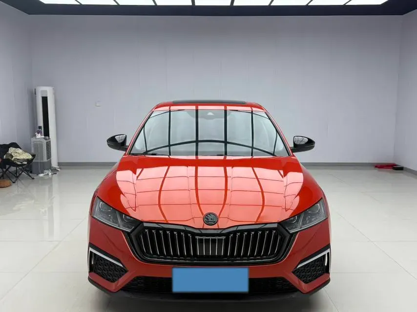 2021 Skoda Octavia 1.4T 150HP L4 7DCT,autocango,china used car exporter,china ev exporter,chinese used car exporter,chinese used ev exporter