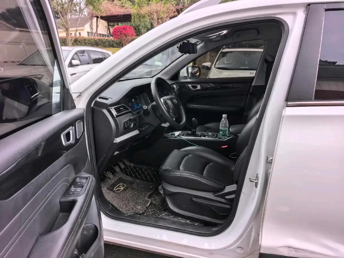 2020 KaiYi XuanJie 1.5L 116HP L4 5MT,autocango,china used car exporter,china ev exporter,chinese used car exporter,chinese used ev exporter