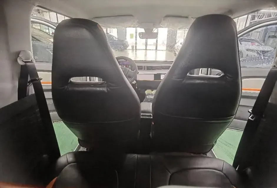 2022 LingBox uni BEV 11.52KWH,autocango,china used car exporter,china ev exporter,chinese used car exporter,chinese used ev exporter