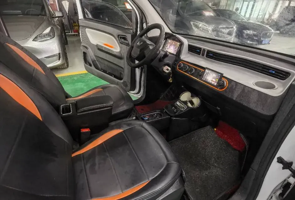 2022 LingBox uni BEV 11.52KWH,autocango,china used car exporter,china ev exporter,chinese used car exporter,chinese used ev exporter