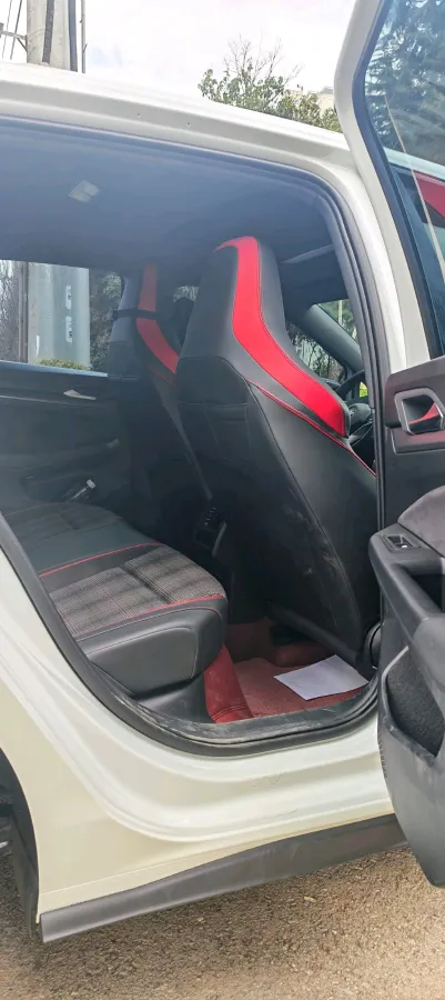 2025 Volkswagen GolfGTI 2.0T 220HP L4 7DCT,autocango,china used car exporter,china ev exporter,chinese used car exporter,chinese used ev exporter