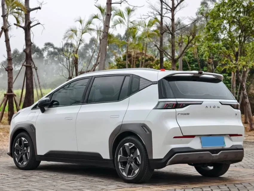 2022 Geely Okavango 1.8T 184HP L4 7DCT,autocango,china used car exporter,china ev exporter,chinese used car exporter,chinese used ev exporter