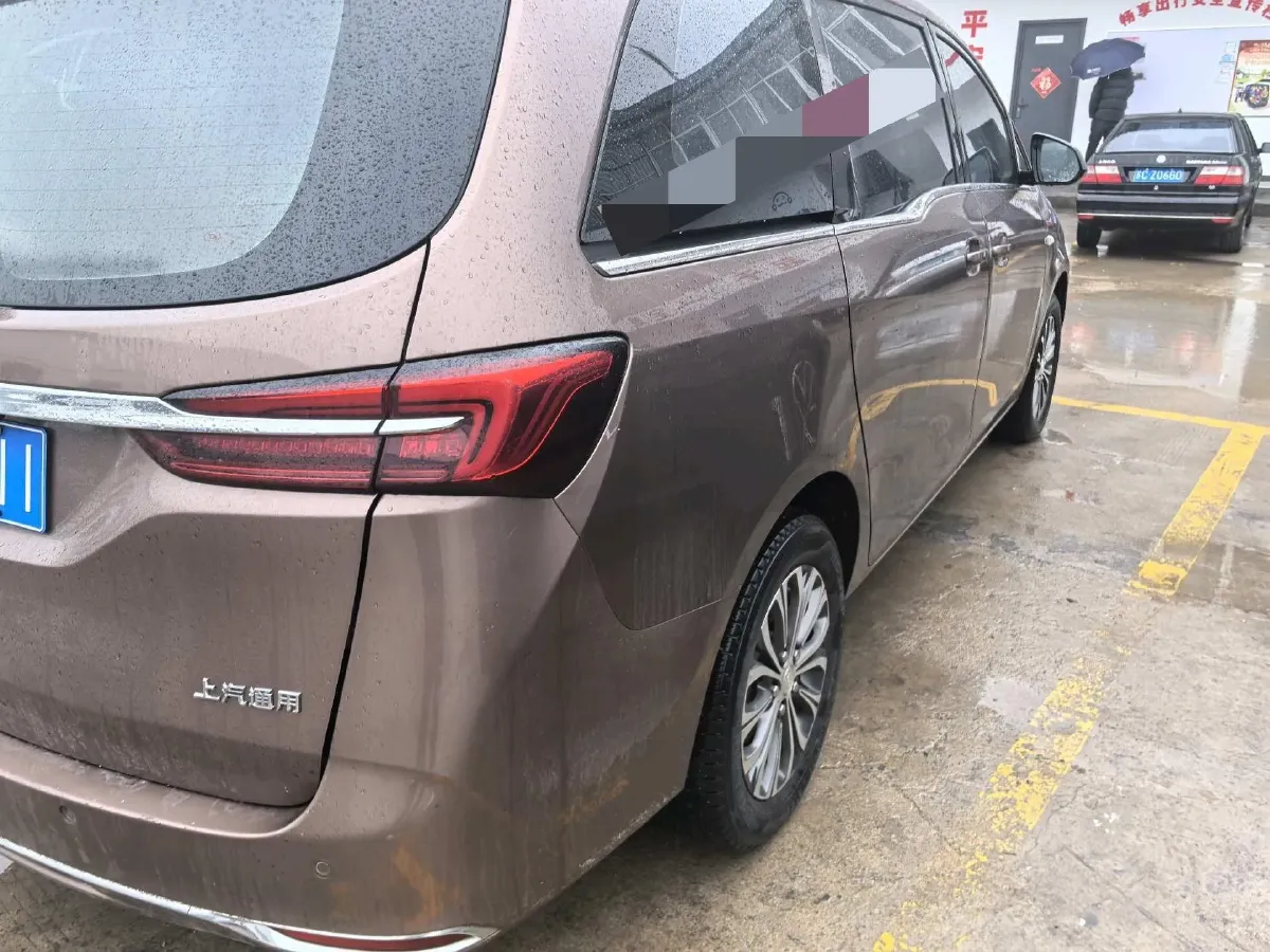 2021 Buick GL8 2.0T 237HP L4 9AT,autocango,china used car exporter,china ev exporter,chinese used car exporter,chinese used ev exporter