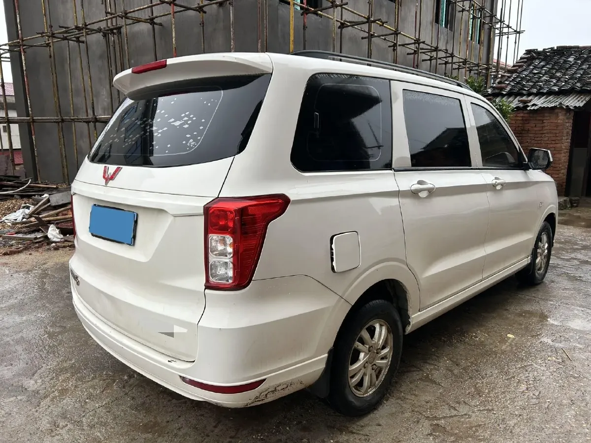 2019 WuLing HongGuang 1.5L 99HP L4 6MT,autocango,china used car exporter,china ev exporter,chinese used car exporter,chinese used ev exporter