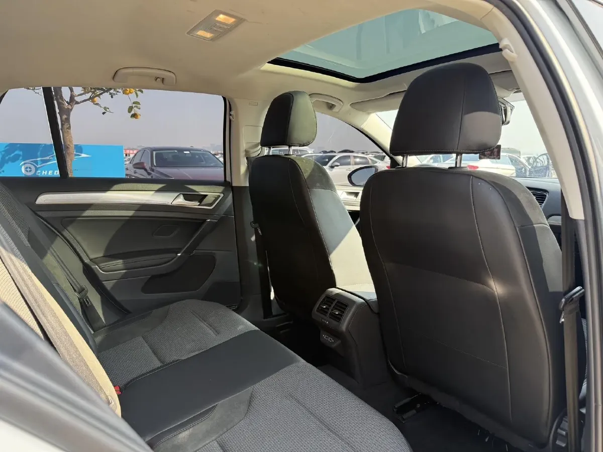 2020 Volkswagen Golf 1.4T 150HP L4 7DCT,autocango,china used car exporter,china ev exporter,chinese used car exporter,chinese used ev exporter