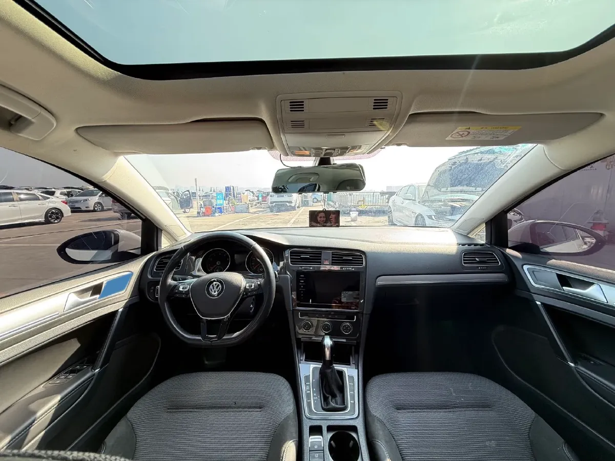 2020 Volkswagen Golf 1.4T 150HP L4 7DCT,autocango,china used car exporter,china ev exporter,chinese used car exporter,chinese used ev exporter