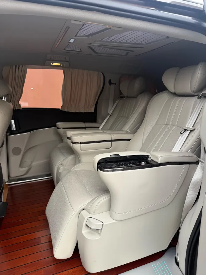 2022 Buick GL8 2.0T 237HP L4 9AT,autocango,china used car exporter,china ev exporter,chinese used car exporter,chinese used ev exporter