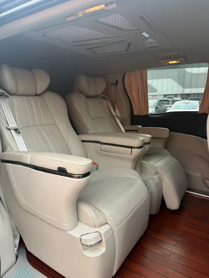 2022 Buick GL8 2.0T 237HP L4 9AT,autocango,china used car exporter,china ev exporter,chinese used car exporter,chinese used ev exporter