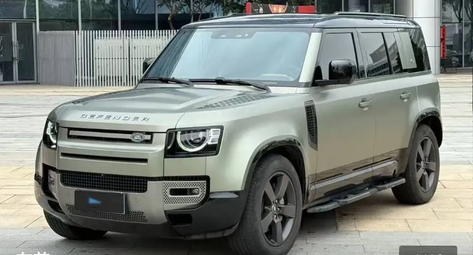 2023 Land Rover Defender 3.0T 400HP L6 8AT,autocango,china used car exporter,china ev exporter,chinese used car exporter,chinese used ev exporter