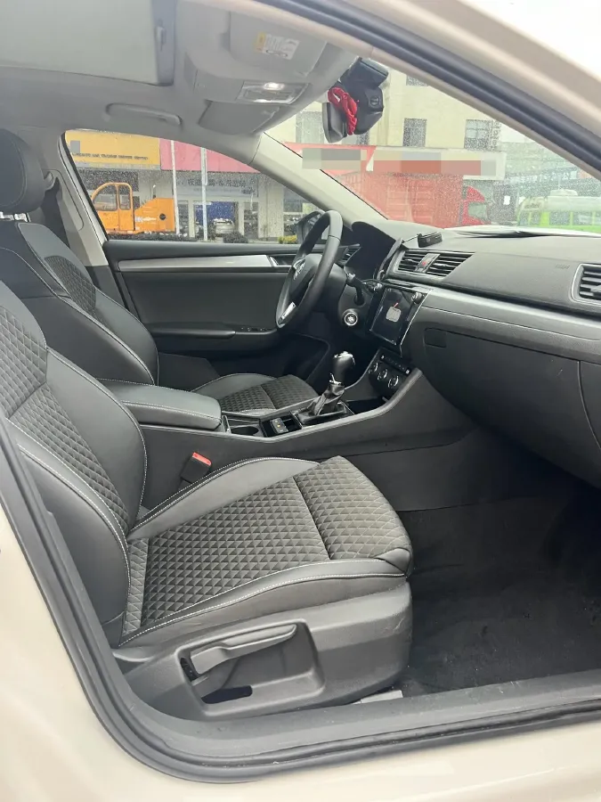 2018 Skoda Superb 1.8T 180HP L4 7DCT,autocango,china used car exporter,china ev exporter,chinese used car exporter,chinese used ev exporter